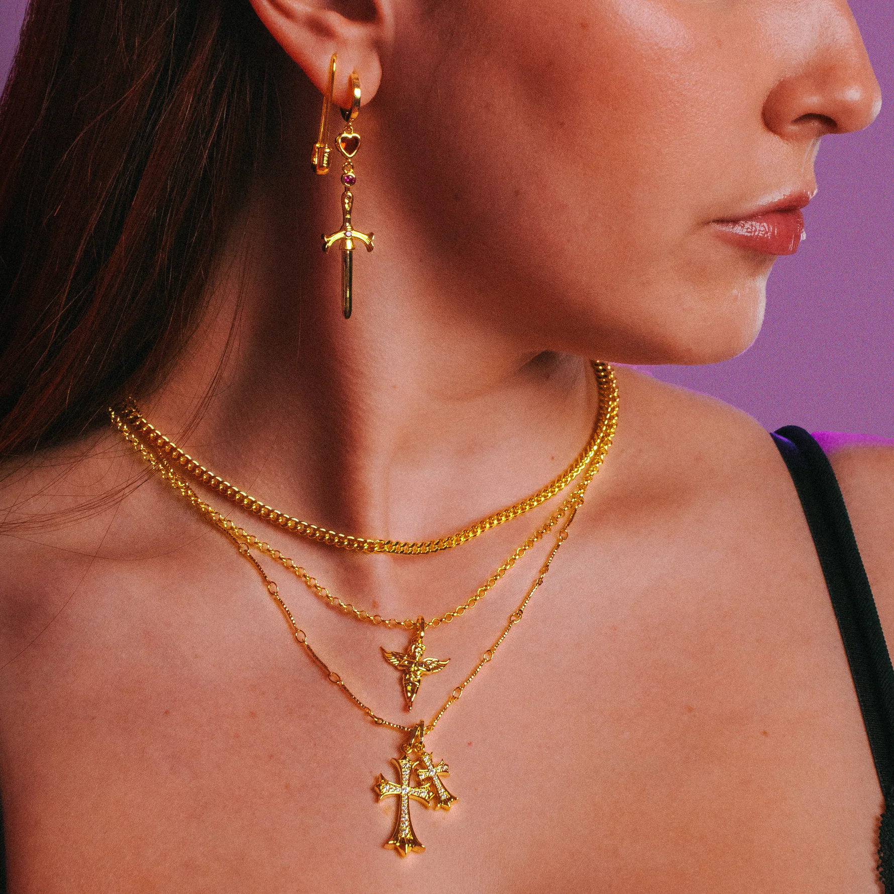The Best Materials for Double Cross Necklaces: Choosing the Right One for You The Best Materials for Double Cross Necklaces: Choosing the Right One for You